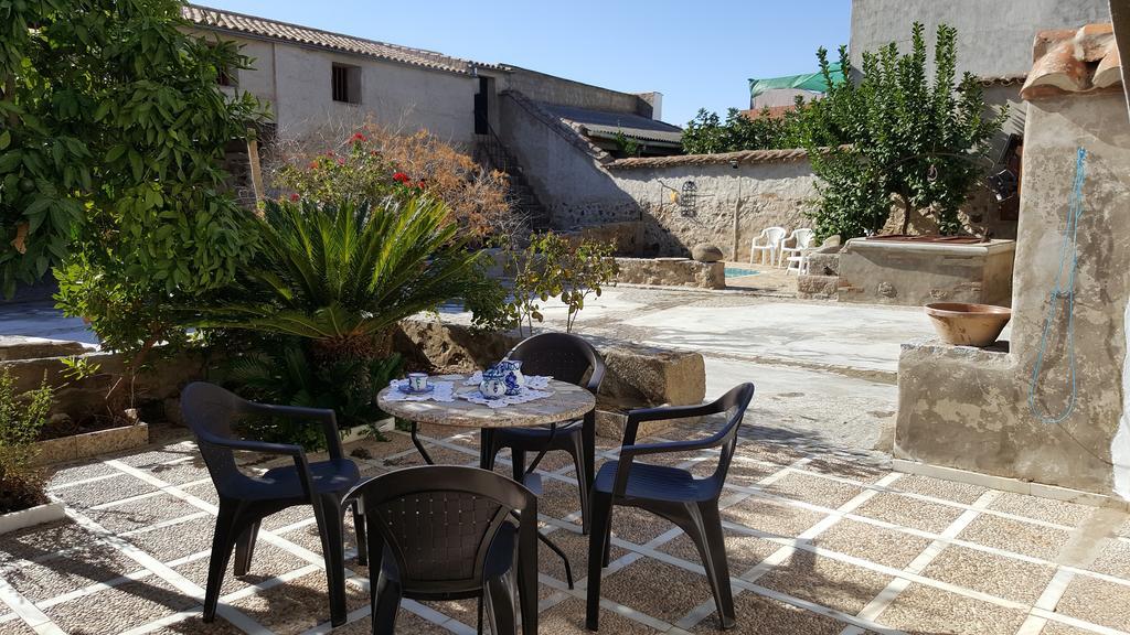 Casa De Pueblo Montenegro Zalamea de la Serena Exterior photo